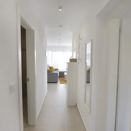 דירה With Parking Space Valica, - 25198 *