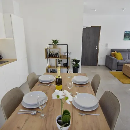 Apartamento With Parking Space Valica, - 25198
